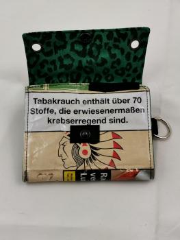 Upcycling Little Purse Smoke