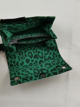 Upcycling Little Purse Smoke